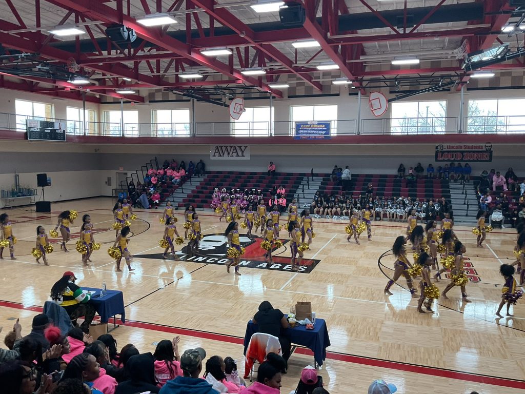 royal family of peoria, IL performs on the floor in Detroit, MI